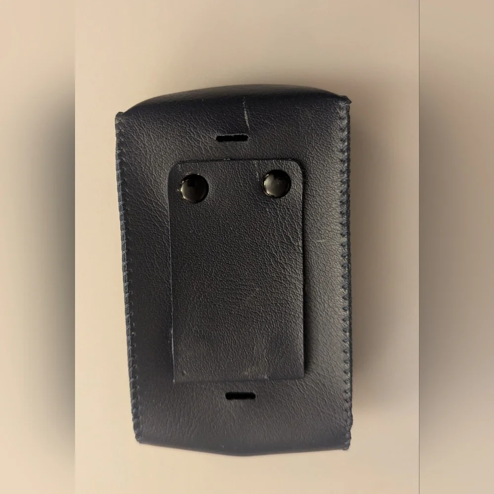 Vintage Digital Camera Case. Faux Leather. 4